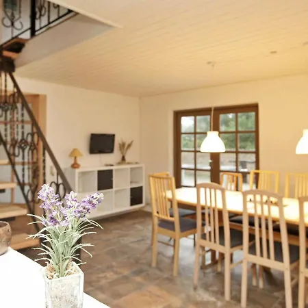 Five-bedroom Holiday In 36 Ferienhaus Blåvand