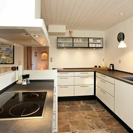 Ferienhaus Five-bedroom Holiday In 36 *