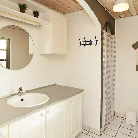 Ferienhaus Five-bedroom Holiday In 36